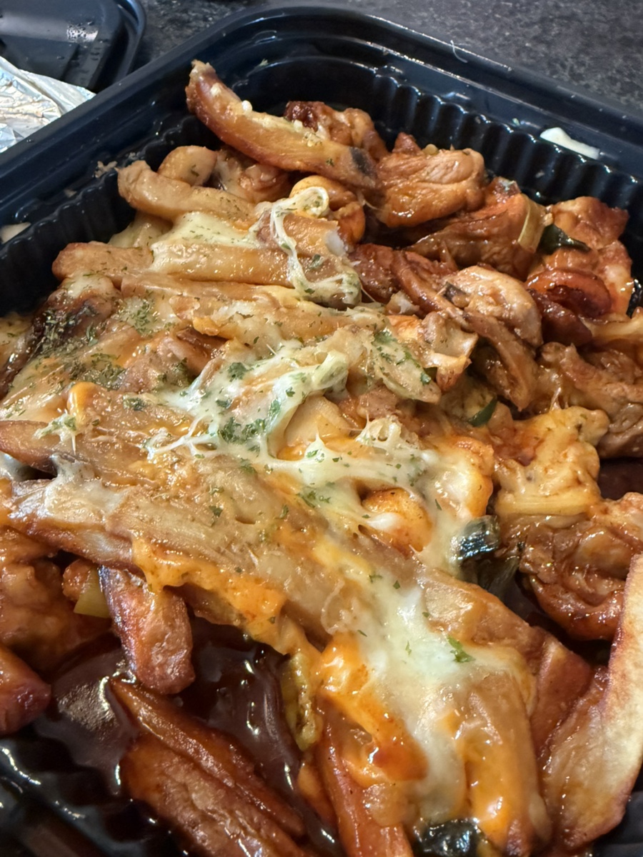 기영이숯불두마리치킨 불꽃한화 오지치즈 숯불치킨 세트